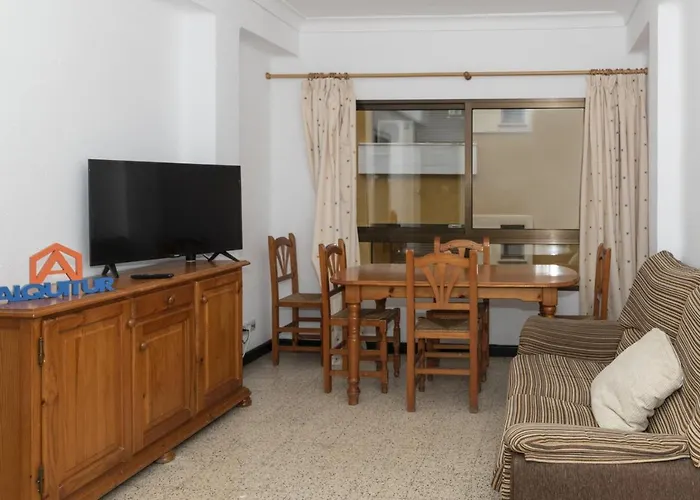 Estirpe, 2º-4 Apartman *